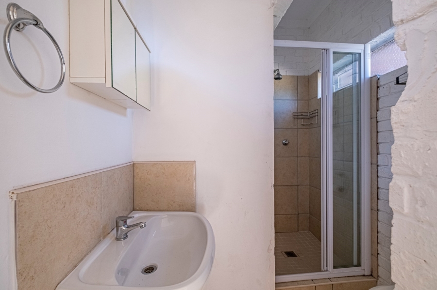 5 Bedroom Property for Sale in Summerstrand Eastern Cape